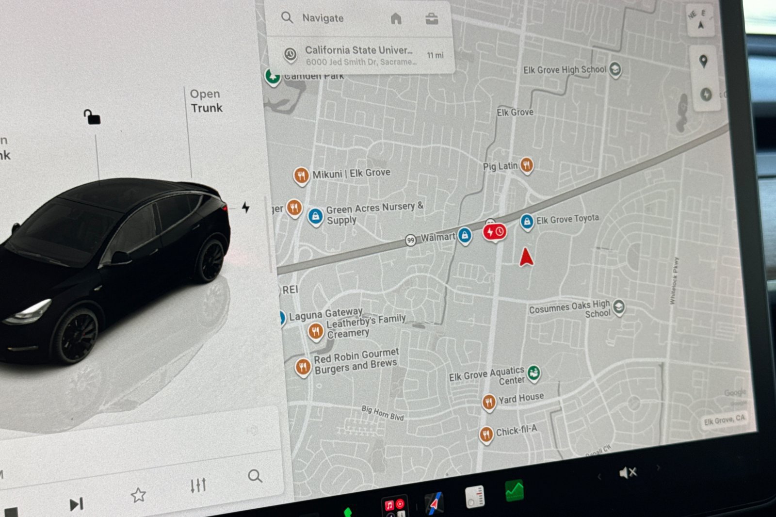 Used 2022 Tesla Model Y Performance AWD/4WD image 21