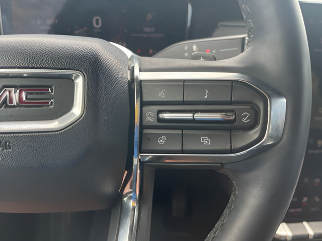 Used 2025 GMC Acadia Elevation FWD image 20