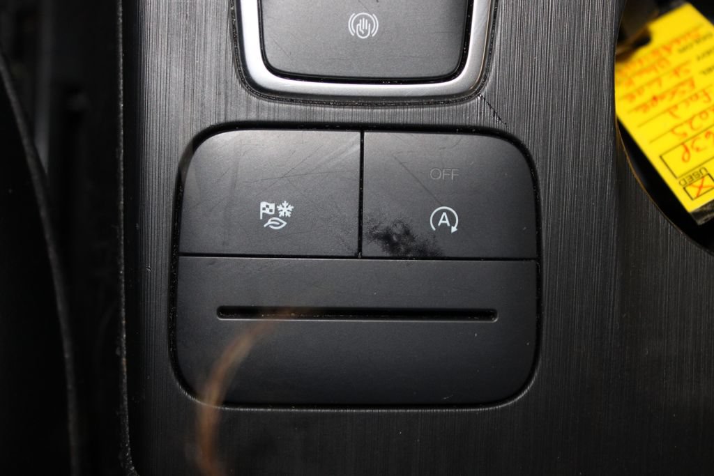 Used 2025 Ford Escape ST-Line AWD/4WD image 43