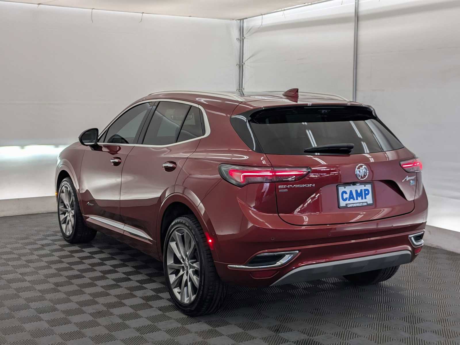 Used 2022 Buick Envision Avenir w/ Technology Package II image 4