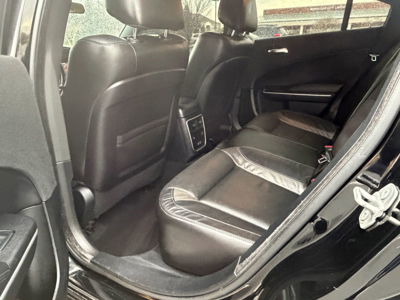 Used 2020 Dodge Charger SXT w/ Leather Interior Group image 11