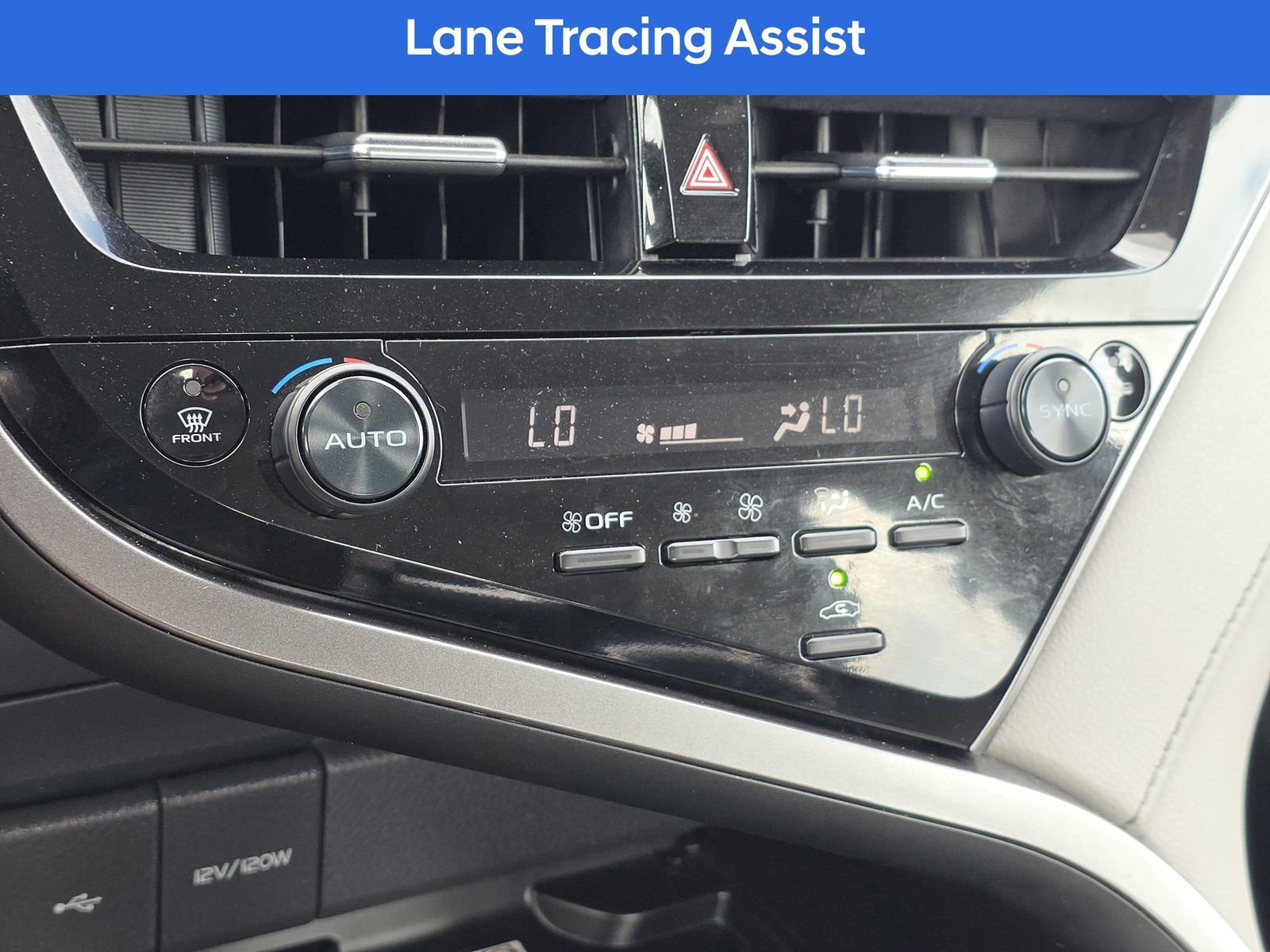 Used 2023 Toyota Camry XLE image 24