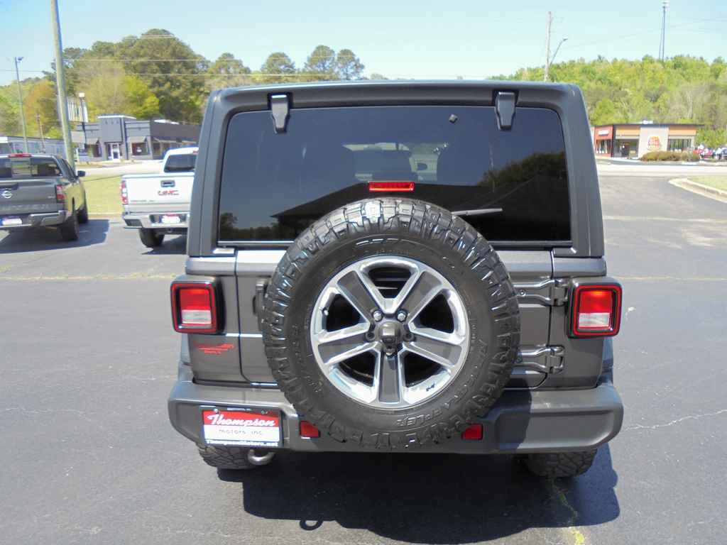 Used 2021 Jeep Wrangler Unlimited Sahara AWD/4WD image 4