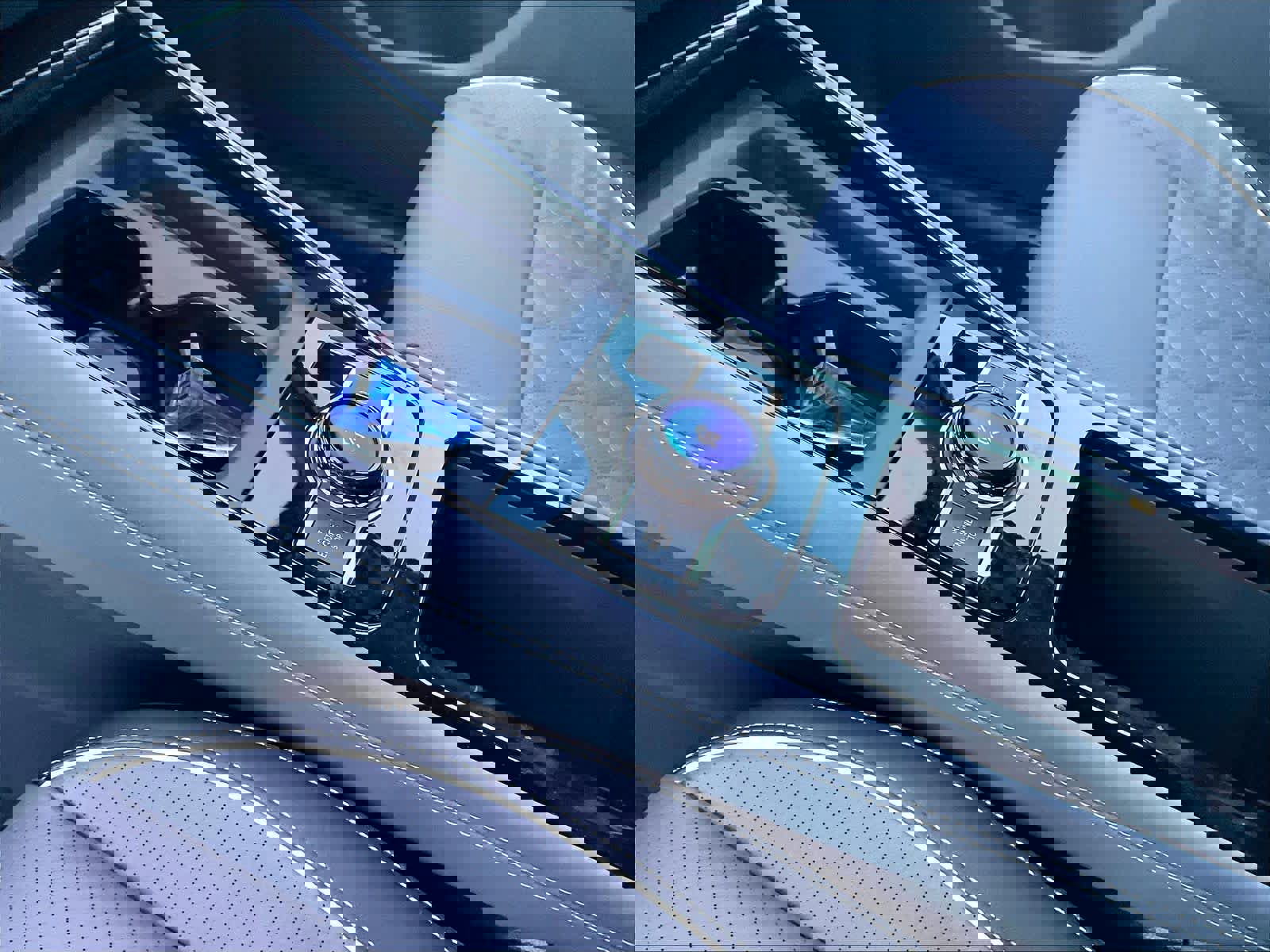 New 2026 Volkswagen Tiguan SEL R-Line image 14