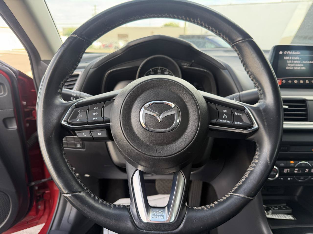 Used 2017 MAZDA MAZDA3 Touring FWD image 11