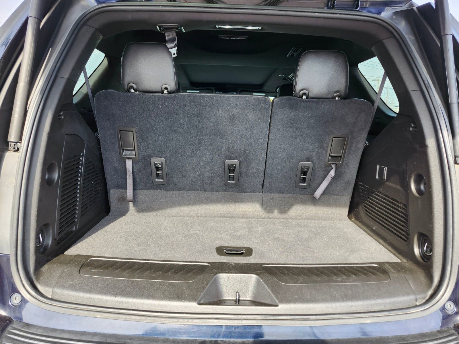 Used 2021 Chevrolet Tahoe LT AWD/4WD image 32