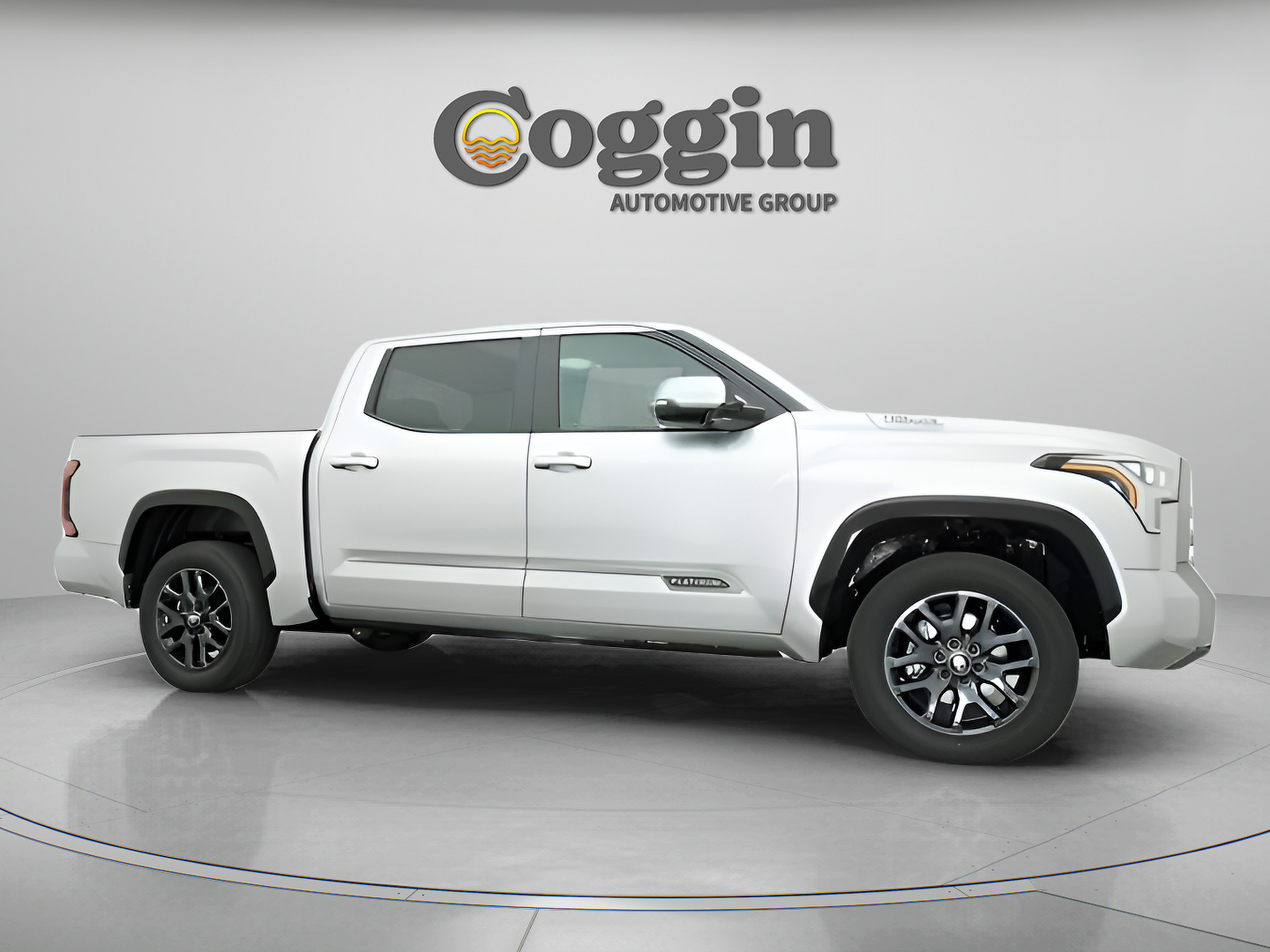 Used 2025 Toyota Tundra Platinum AWD/4WD image 24