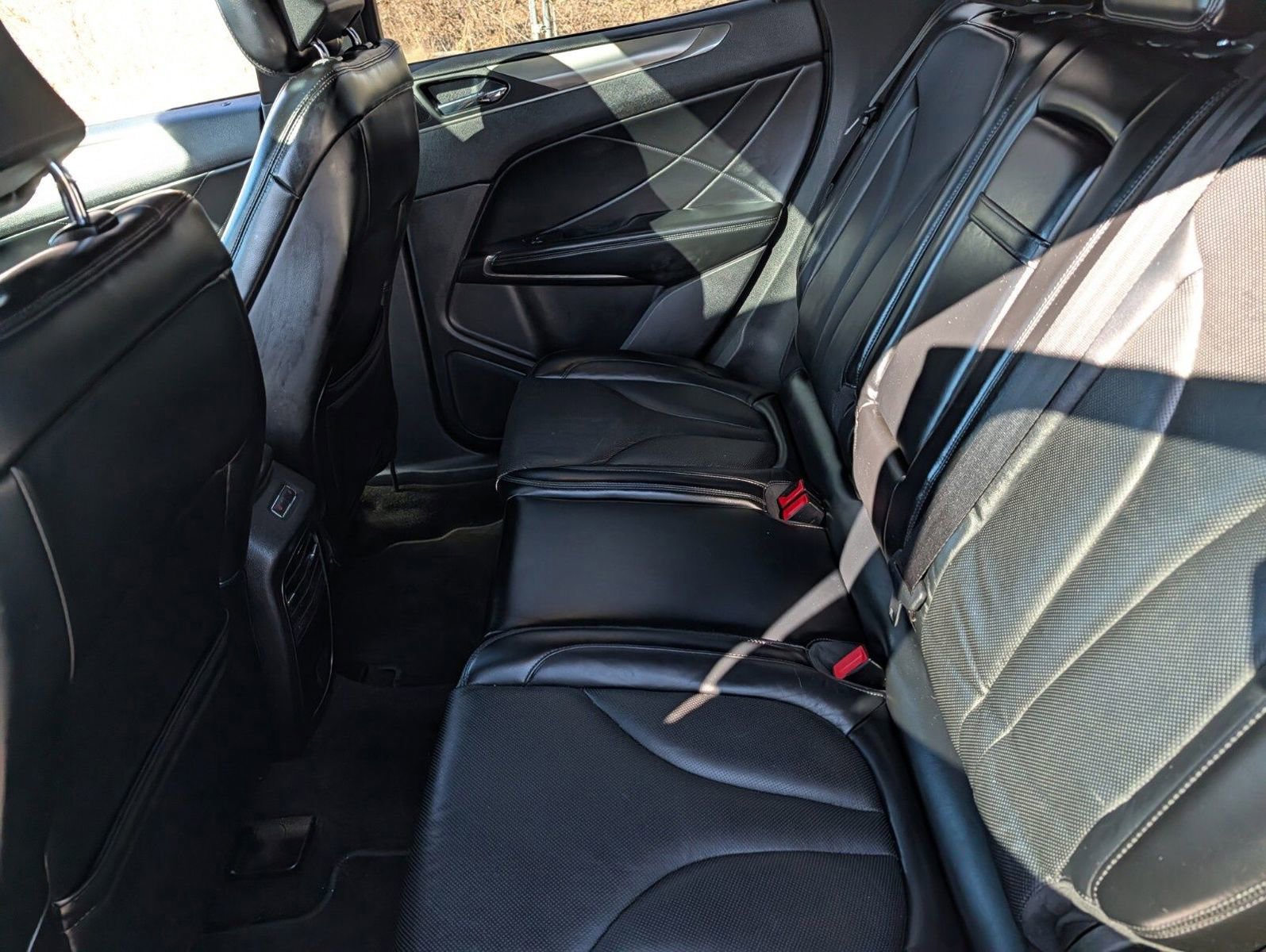 Used 2015 Lincoln MKC AWD w/ Equipment Group 102A Reserve image 20