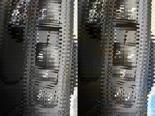 Used 2022 RAM 1500 Classic Warlock w/ Electronics Group image 13