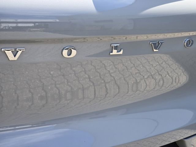Certified 2024 Volvo XC40 B5 Plus image 10