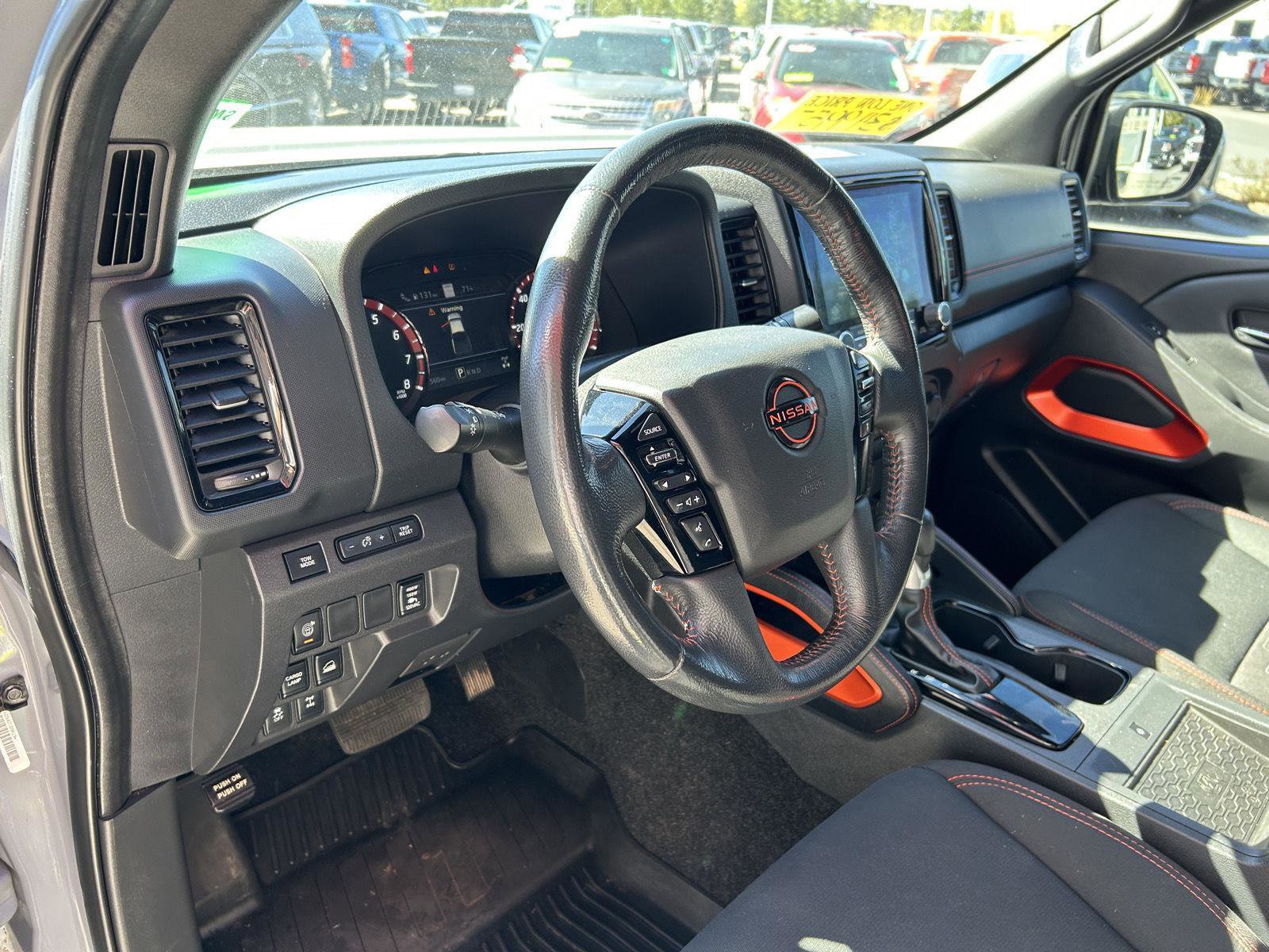 Used 2022 Nissan Frontier PRO-4X image 24