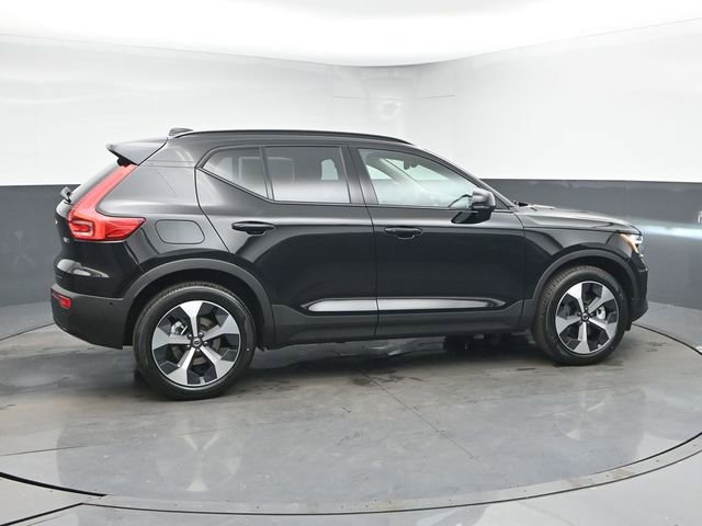 New 2026 Volvo XC40 B5 Plus w/ Protection Package Premier image 8