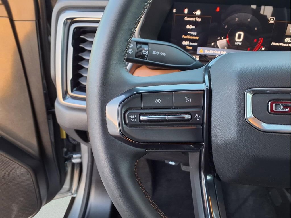 Used 2025 GMC Canyon AT4 image 22