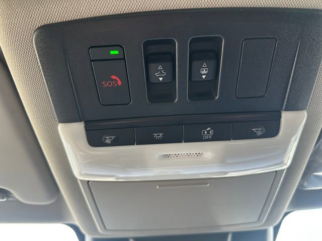 New 2026 Nissan Rogue Platinum w/ Platinum Premium Package image 18