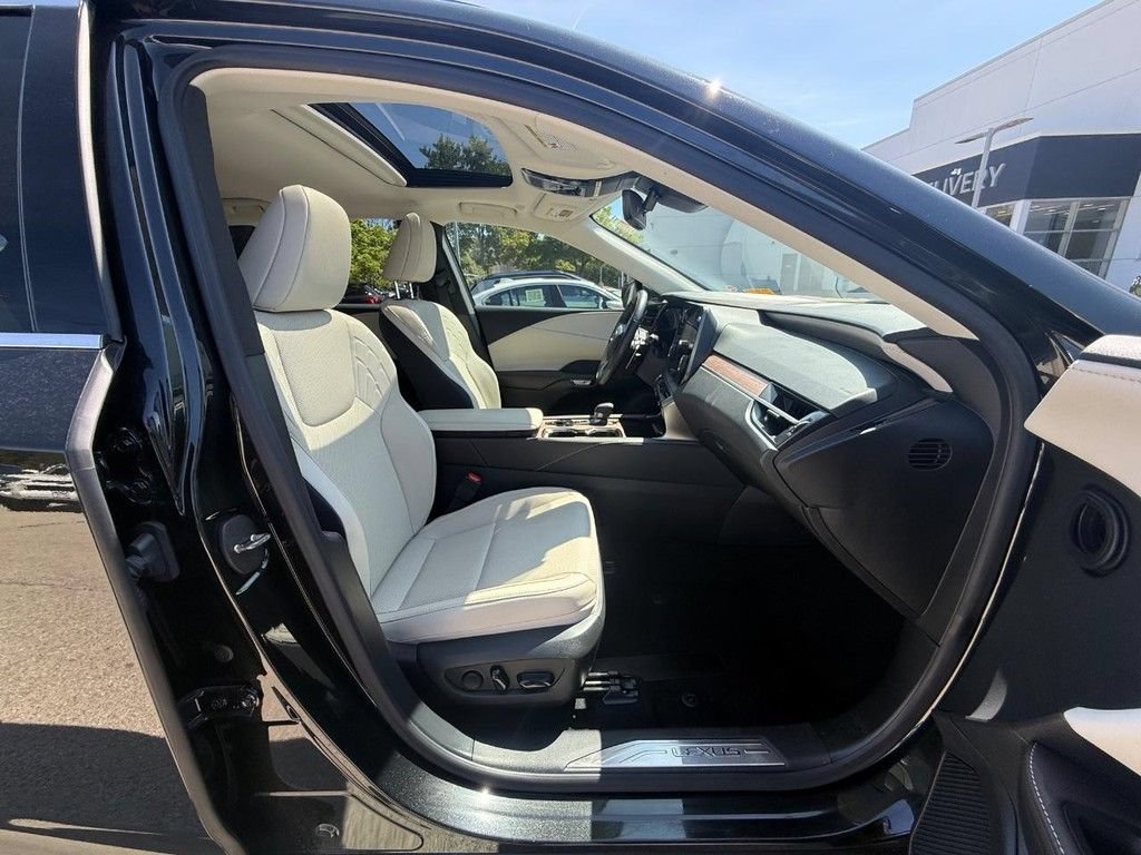 Used 2023 Lexus RX 350 Premium w/ Cold Area Package FWD image 12