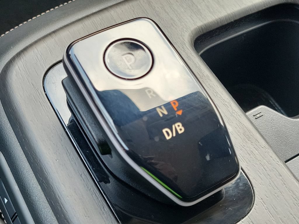 Certified 2024 Nissan Ariya AWD image 36