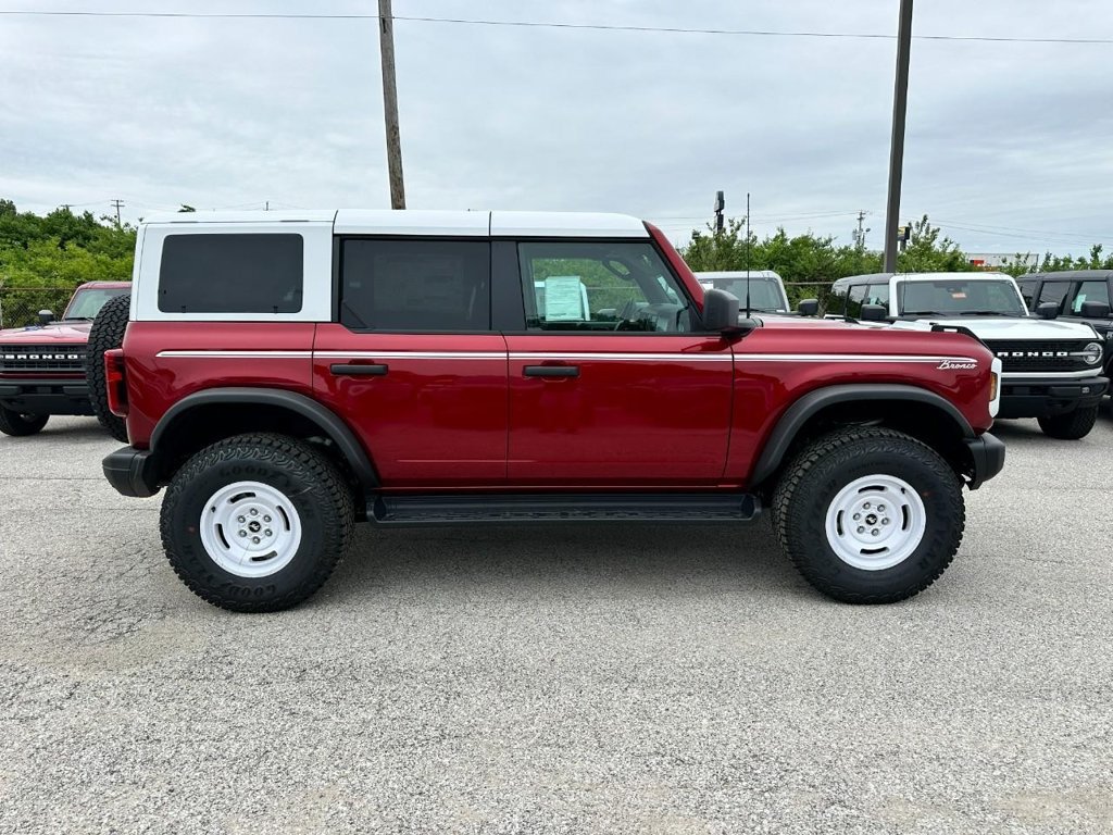 New 2026 Ford Bronco Heritage Edition AWD/4WD image 2