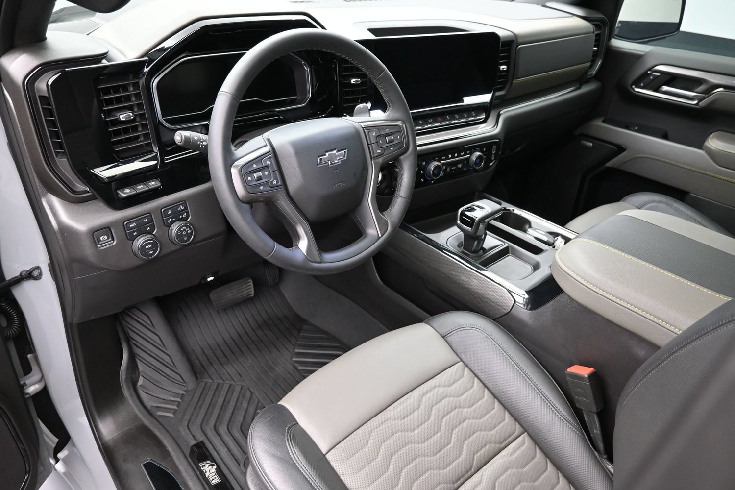 Used 2024 Chevrolet Silverado 1500 ZR2 w/ ZR2 Bison Edition AWD/4WD image 22