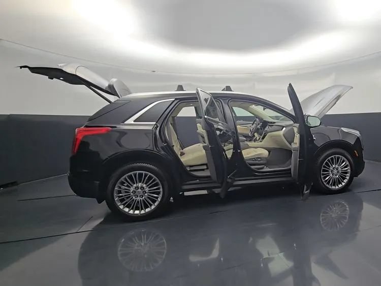 Used 2017 Cadillac XT5 Premium Luxury FWD image 23