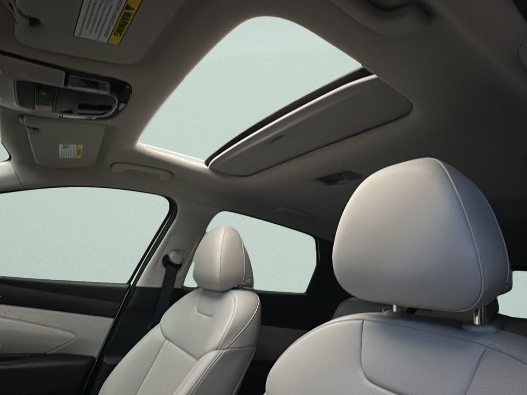 Certified 2025 Hyundai Tucson SEL image 11