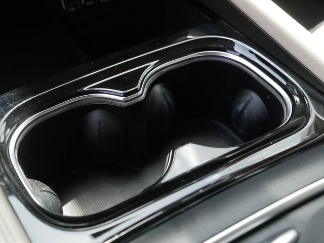 Used 2021 Chrysler Pacifica Limited w/ Premium & Safety Sphere Group AWD/4WD image 34