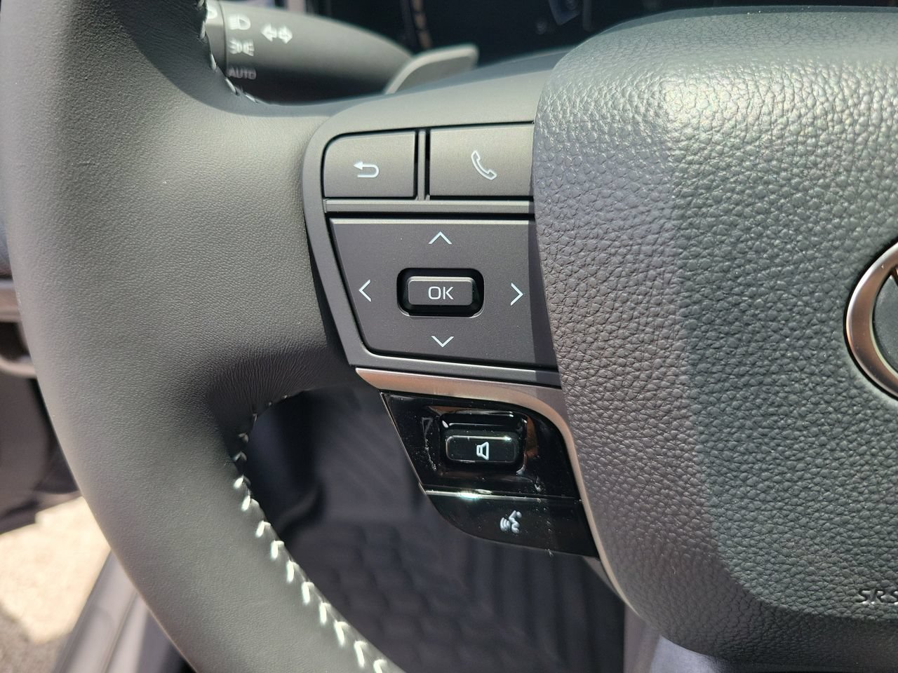 Used 2026 Toyota Camry SE FWD image 20