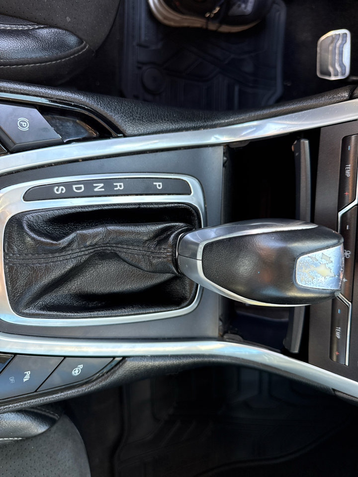 Used 2015 Ford Edge Sport w/ Equipment Group 401A FWD image 25