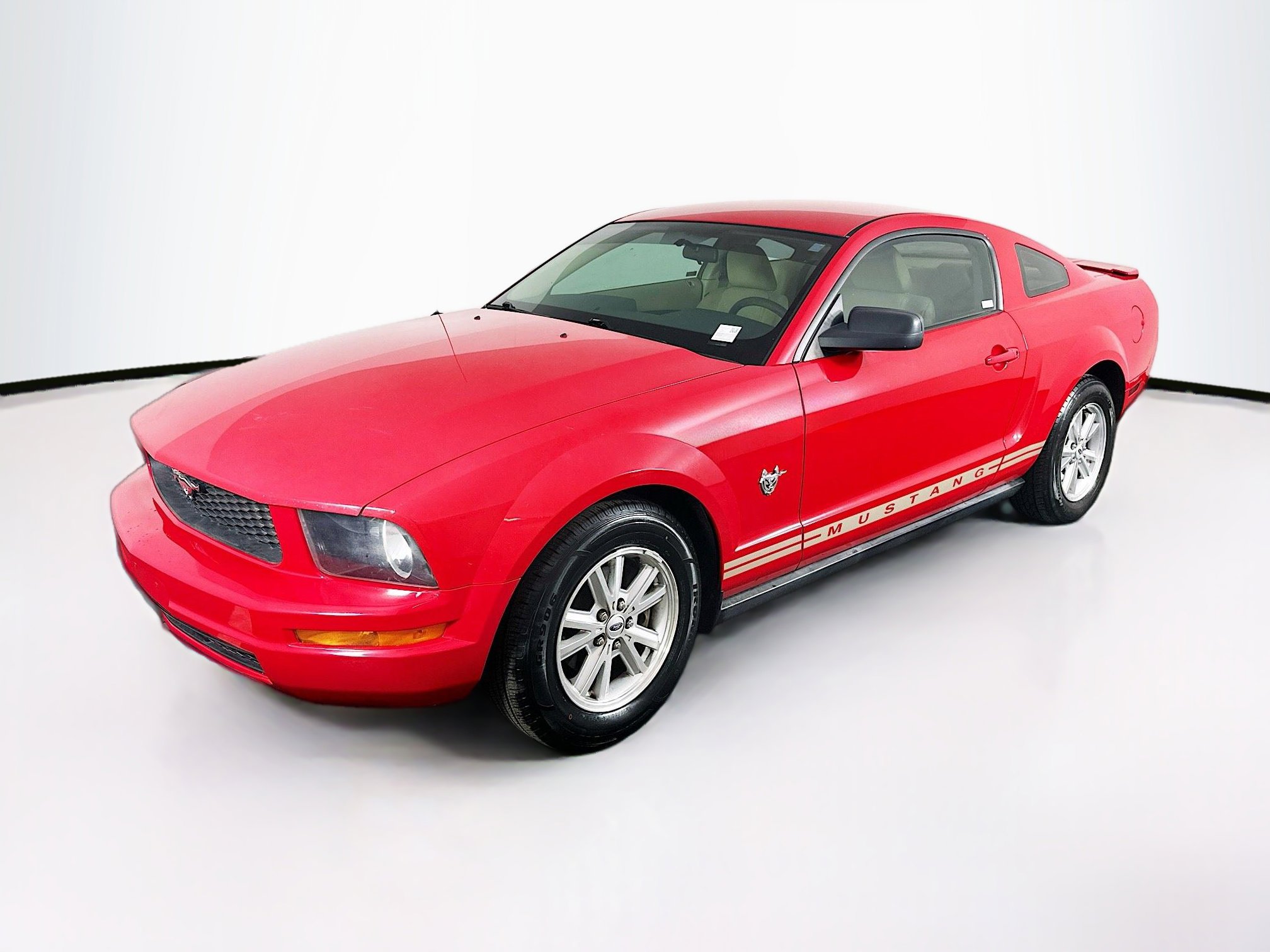 Used 2009 Ford Mustang Coupe RWD image 3