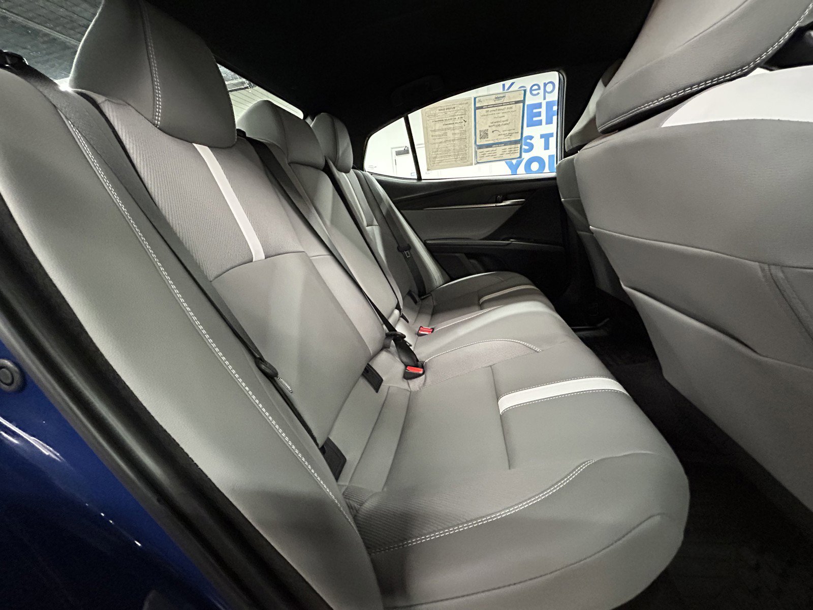 Used 2025 Toyota Camry SE image 16