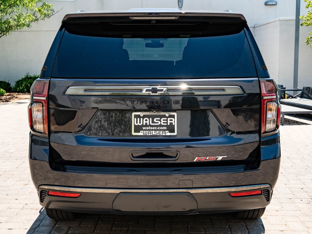 Used 2022 Chevrolet Tahoe RST w/ Luxury Package AWD/4WD image 7