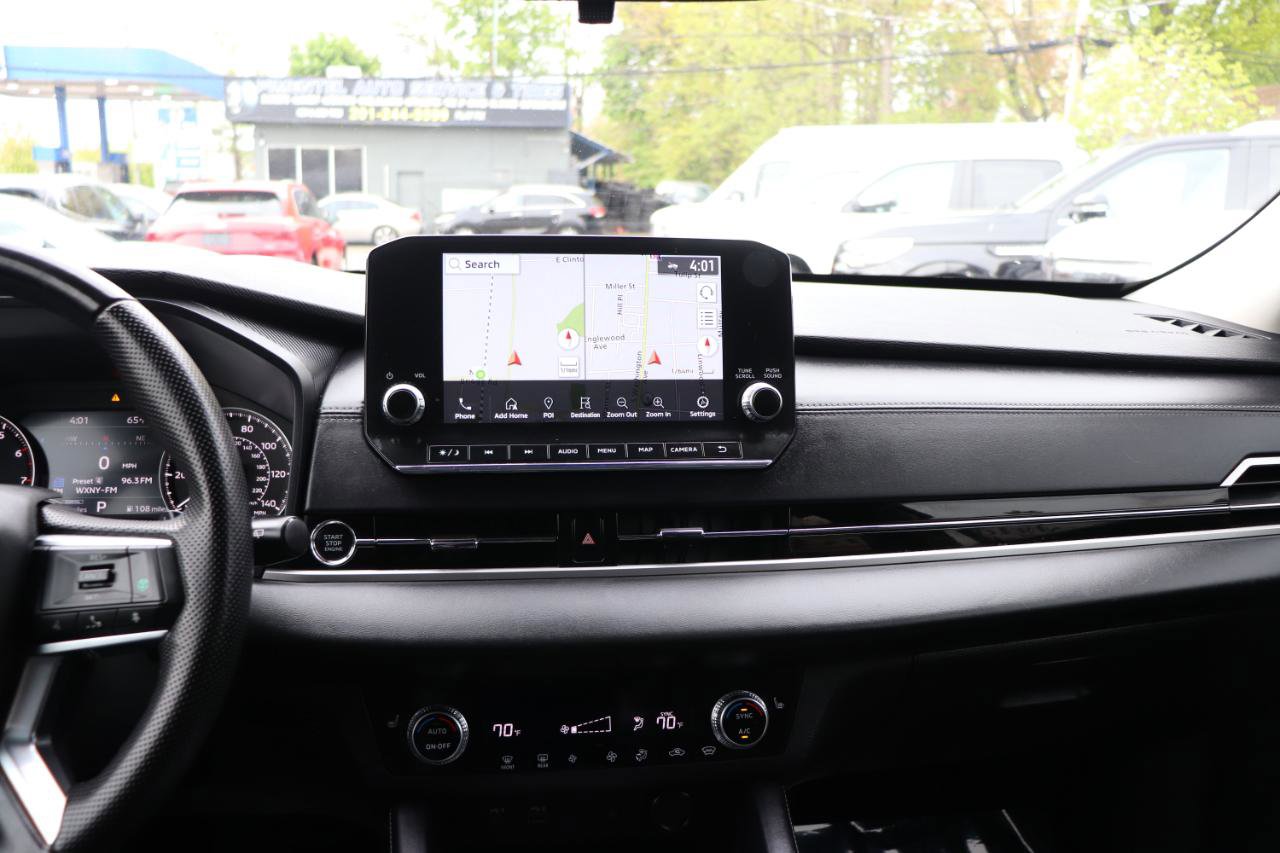 Used 2024 Mitsubishi Outlander AWD image 21