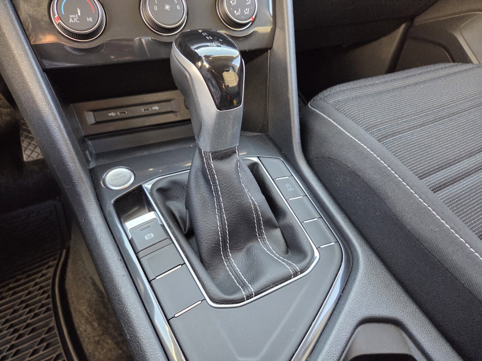 Used 2024 Volkswagen Tiguan S image 18