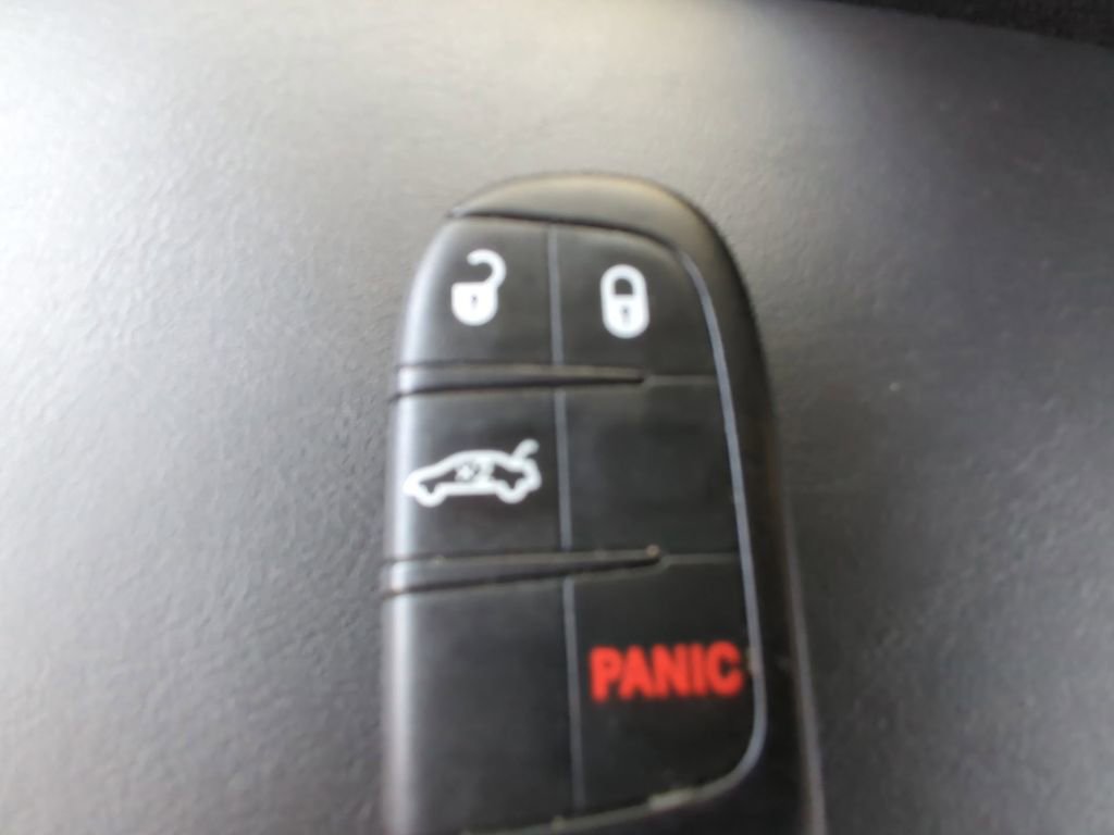 Used 2020 Dodge Challenger SXT w/ Blacktop Package image 33