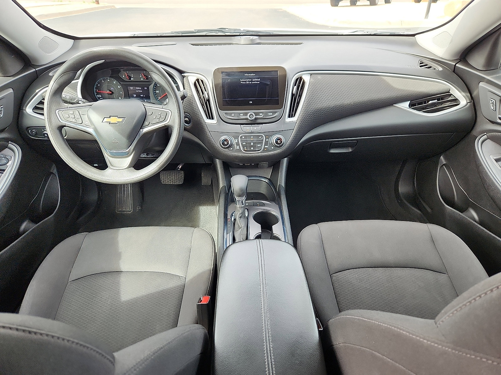 Used 2024 Chevrolet Malibu LT image 11