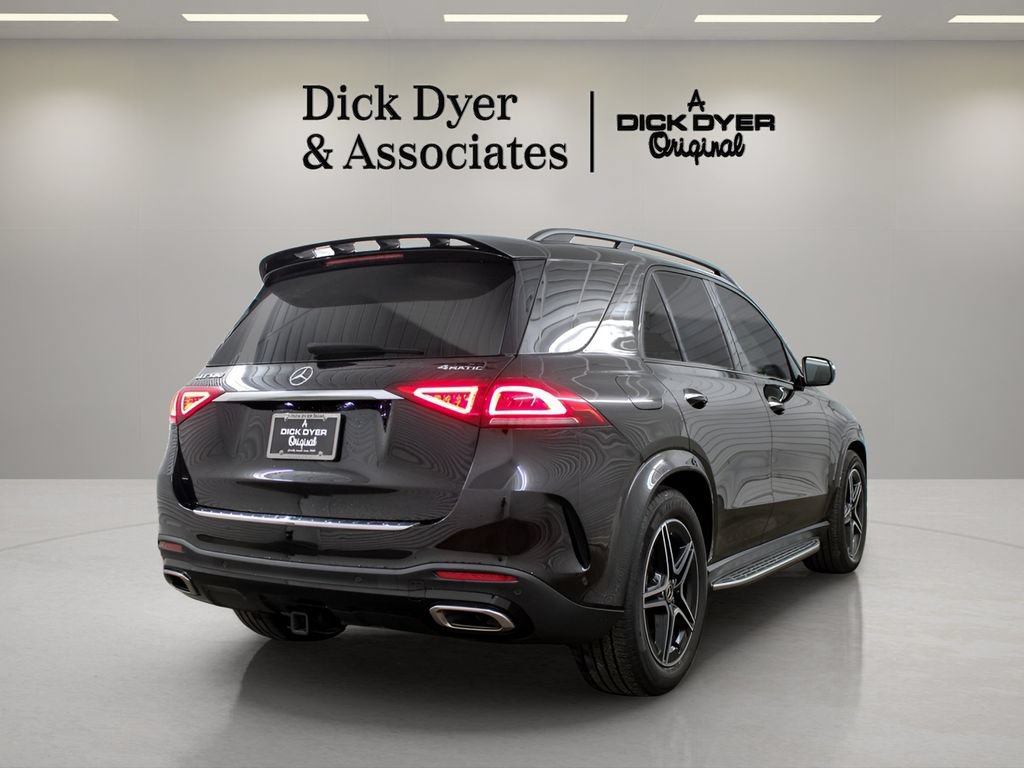 Used 2022 Mercedes-Benz GLE 580 4MATIC image 3
