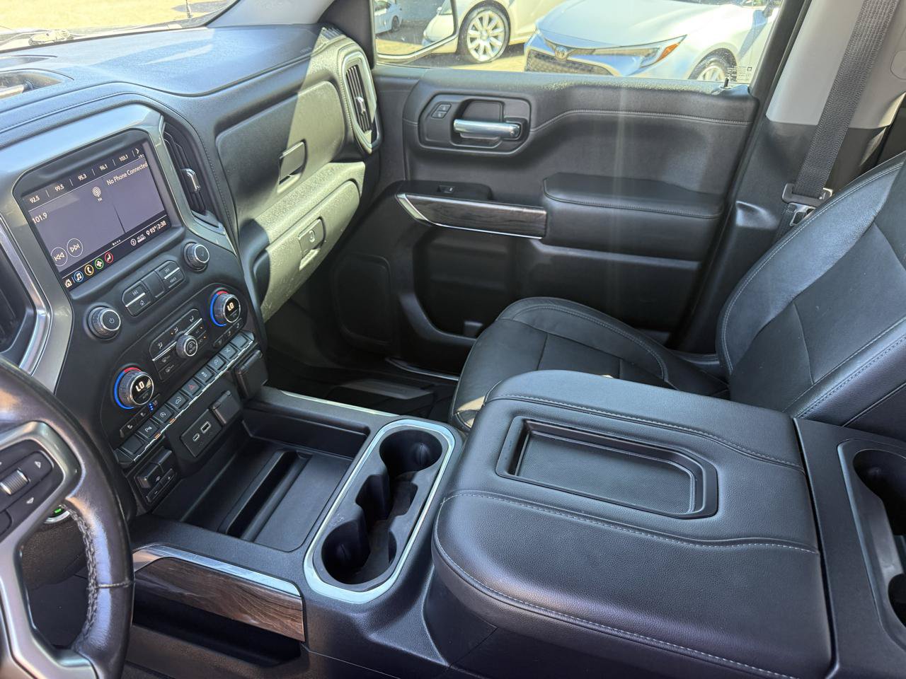 Used 2020 Chevrolet Silverado 1500 LTZ w/ LTZ Plus Package AWD/4WD image 11