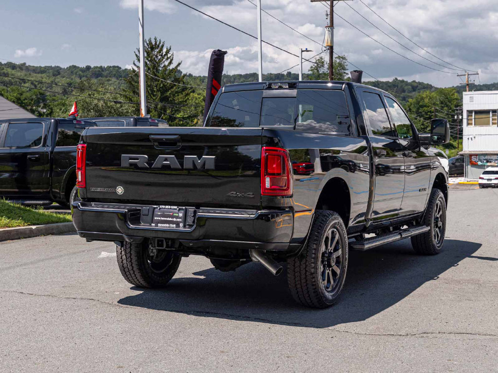 New 2026 RAM 2500 Big Horn AWD/4WD image 4