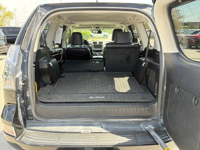 Used 2017 Lexus GX 460 Premium w/ Premium Package AWD/4WD image 16