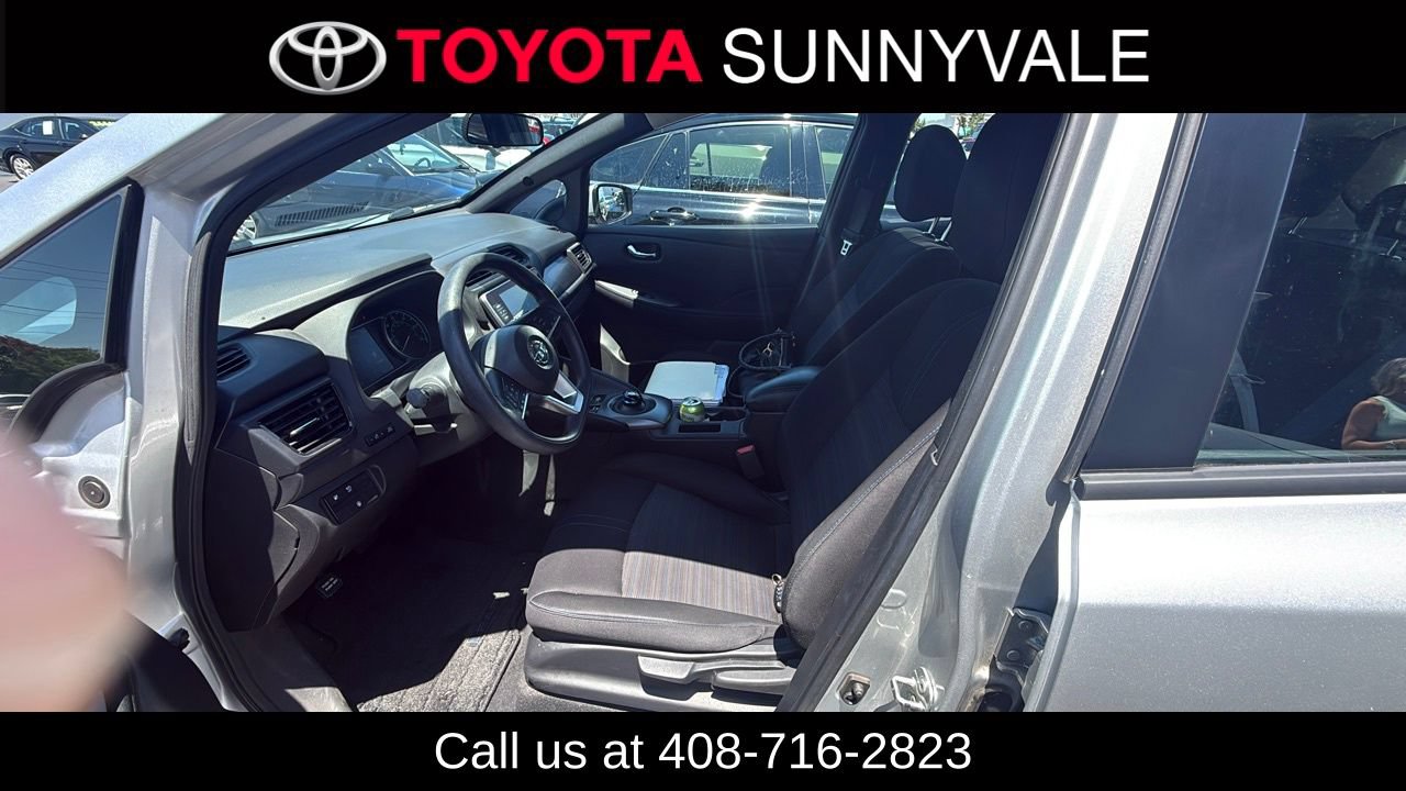 Used 2020 Nissan Leaf S FWD image 4