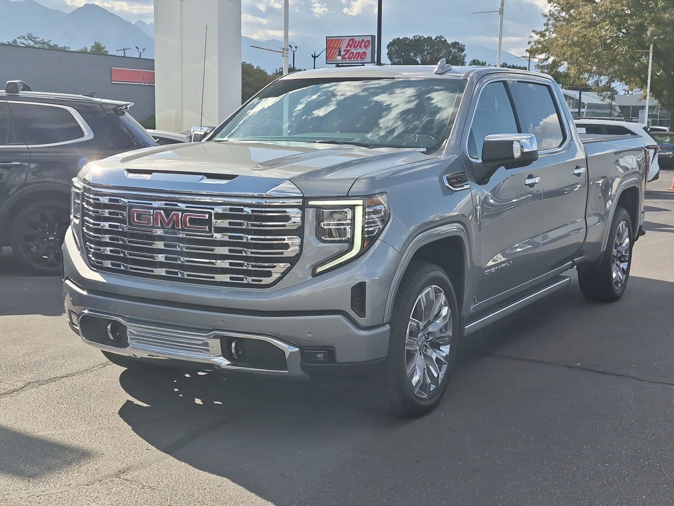 Used 2026 GMC Sierra 1500 Denali w/ Denali Reserve Package AWD/4WD image 10