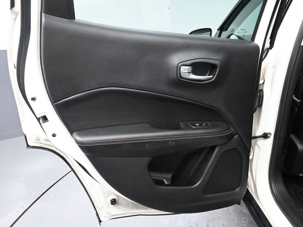 Used 2019 Jeep Compass Latitude w/ Cold Weather Group image 24