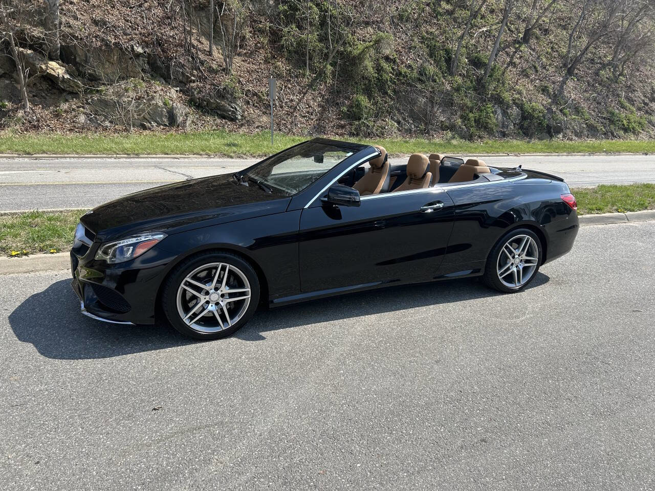 Used 2016 Mercedes-Benz E 550 Cabriolet image 3