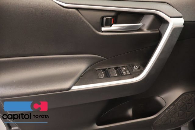 Certified 2025 Toyota RAV4 XLE AWD/4WD image 10