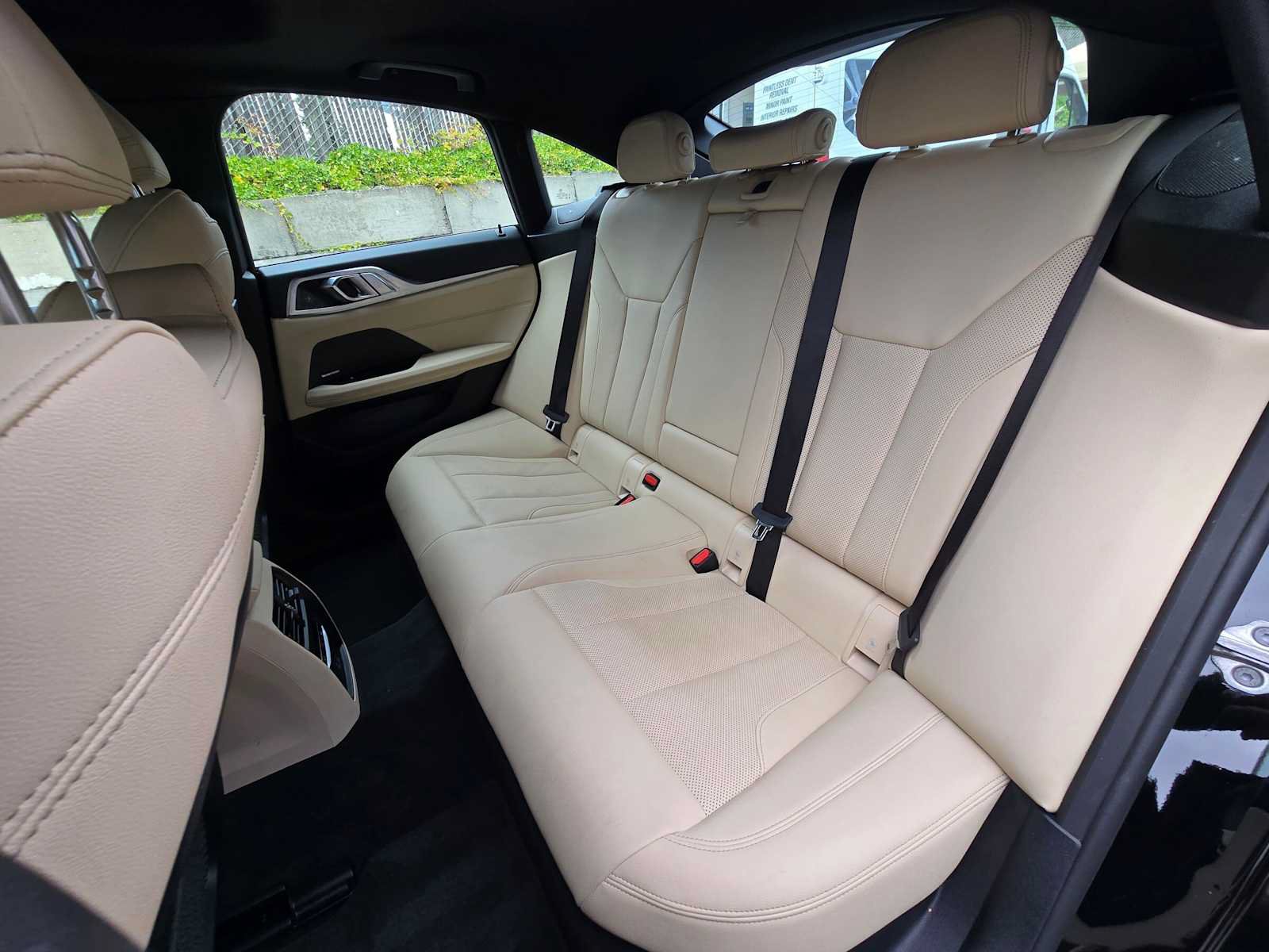 Used 2023 BMW i4 eDrive40 RWD image 17