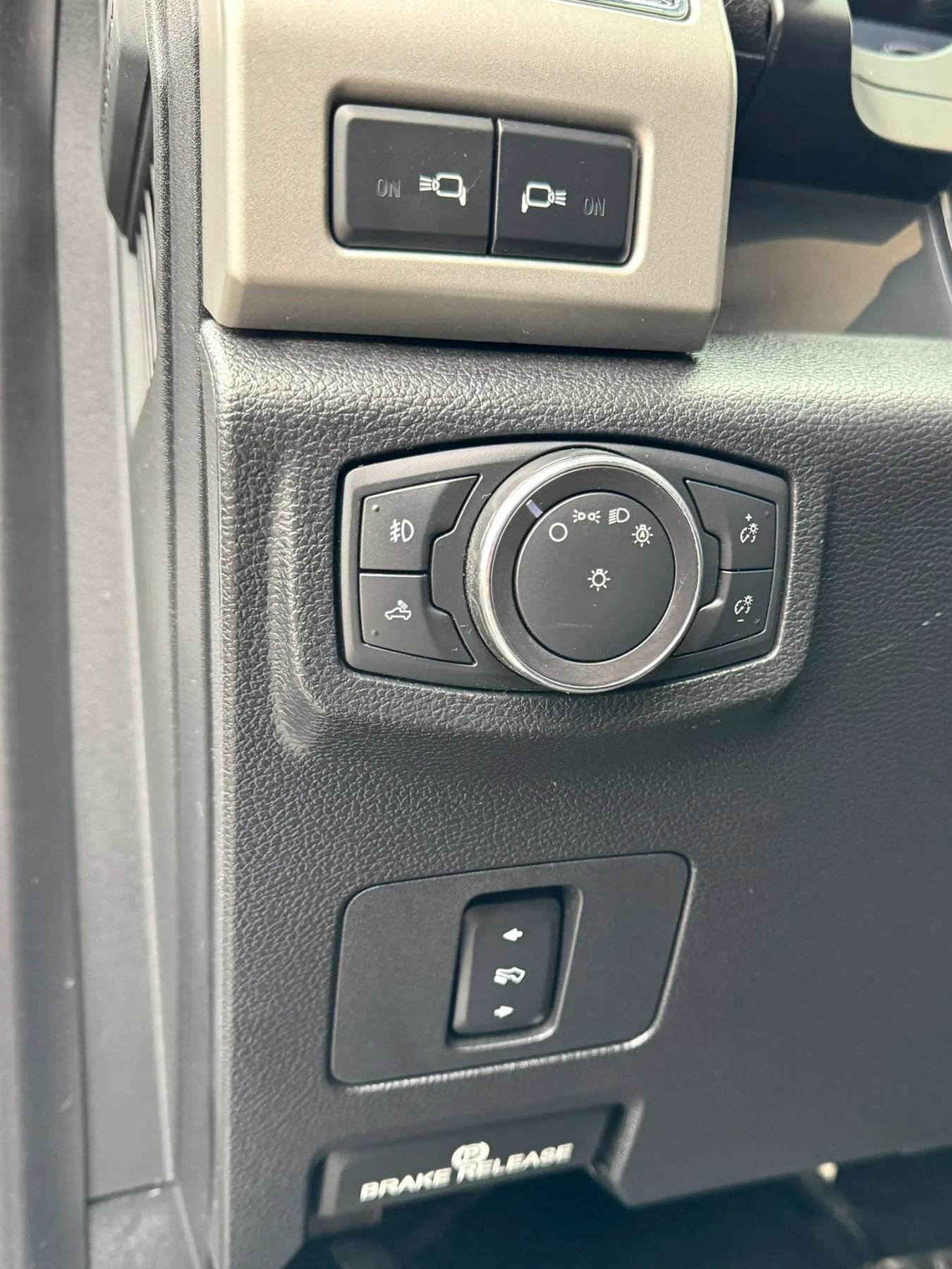 Used 2019 Ford F250 Lariat image 24