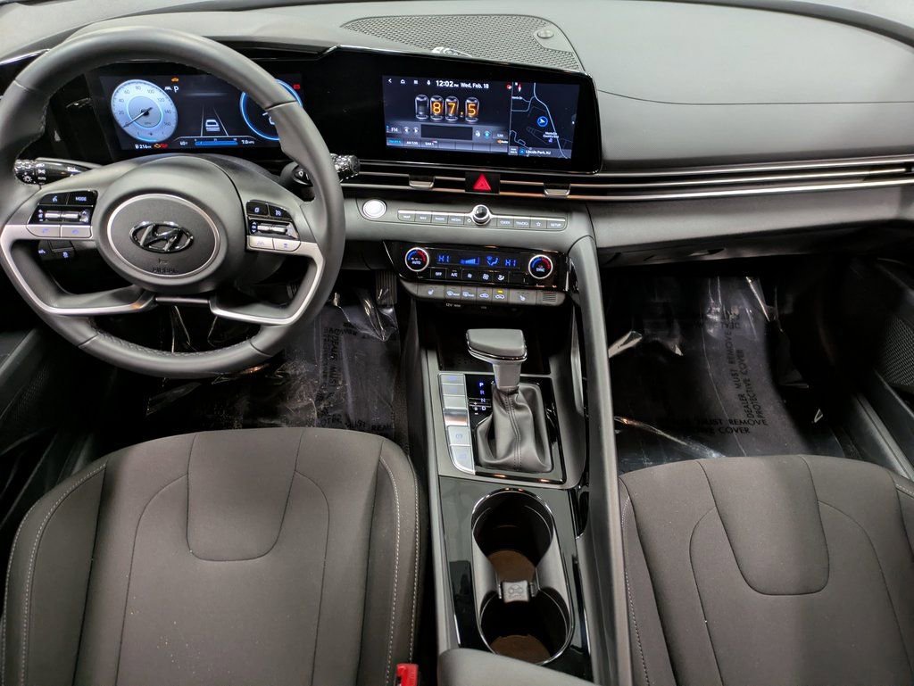 Used 2023 Hyundai Elantra SEL w/ Convenience Package image 23