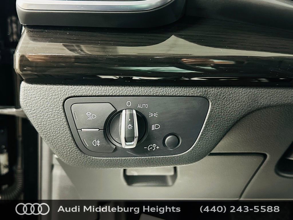 Used 2019 Audi Q5 2.0T Premium w/ Convenience Package image 16