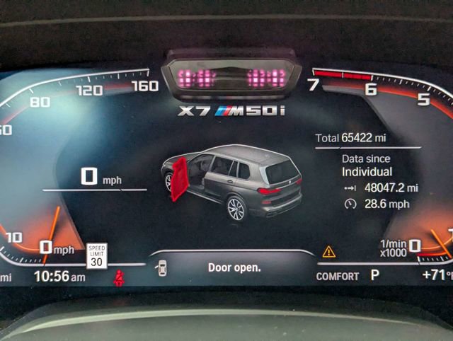Used 2021 BMW X7 M50i AWD/4WD image 21