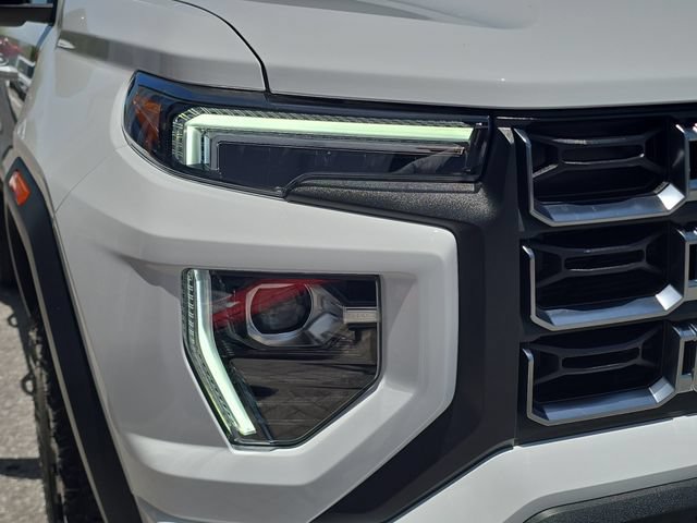 Certified 2026 GMC Canyon AT4 w/ AT4 Premium Package AWD/4WD image 10