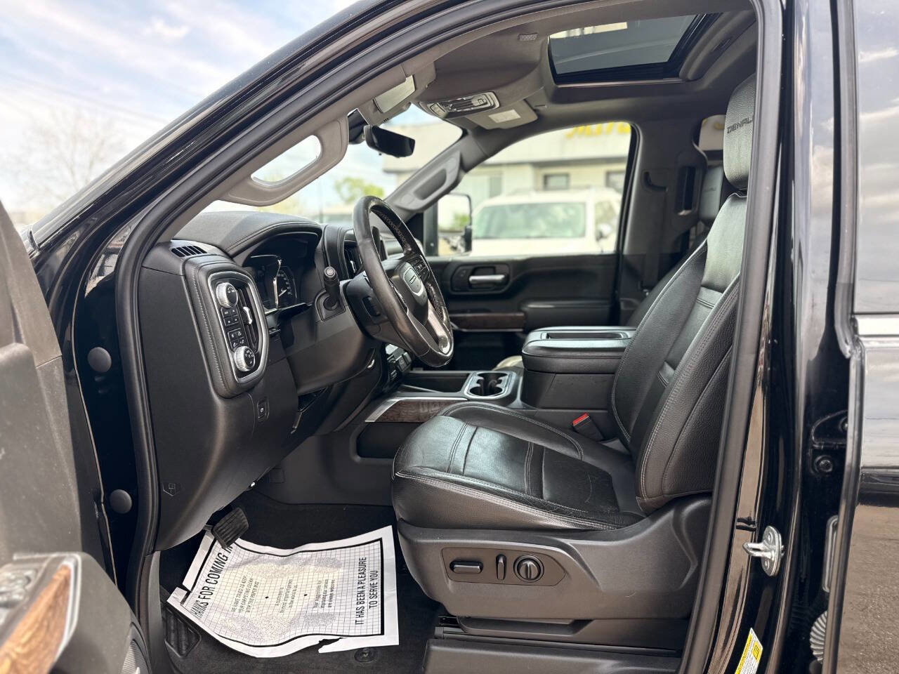 Used 2021 GMC Sierra 2500 Denali w/ Denali Ultimate Package AWD/4WD image 18